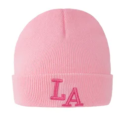Gorro de lana bordado – Calentito para bebé en invierno
