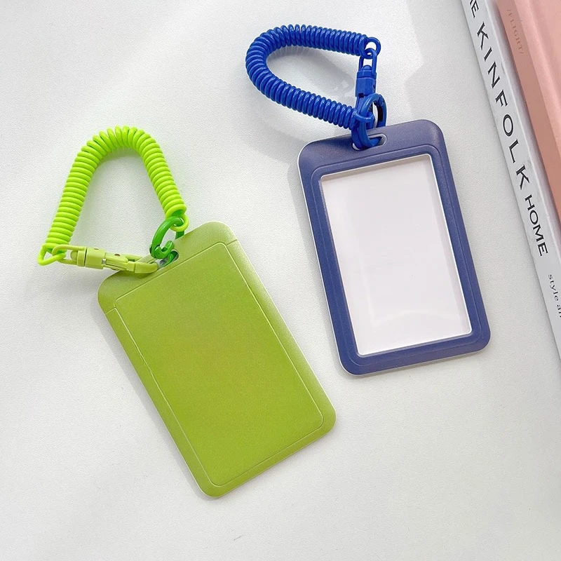 Porta tarjetas infantil con cordón para el cole – Diseño práctico - imagen 2
