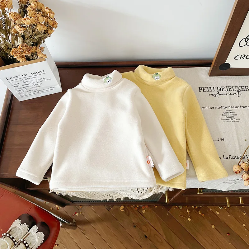 MILANCEL, nuevas camisetas interiores de invierno para niños, camiseta acolchada de lana con bonito gato de manzana para niñas, camisa de fondo cálida para niños