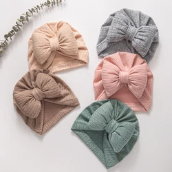 Gorro de punto con lazo para recién nacido – Suave y cómodo