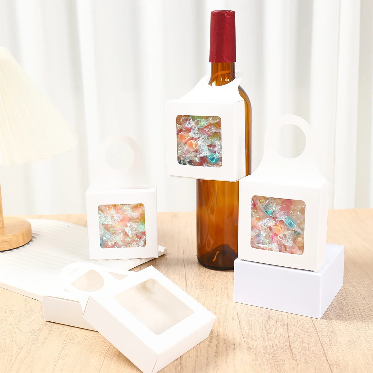 Caja de regalo de vino tinto de papel Kraft, caja de dulces colgante con ventana, caja de embalaje de galletas, tarjeta blanca y negra, embalaje plegable, regalo de dulces, 10 Uds. - imagen 4