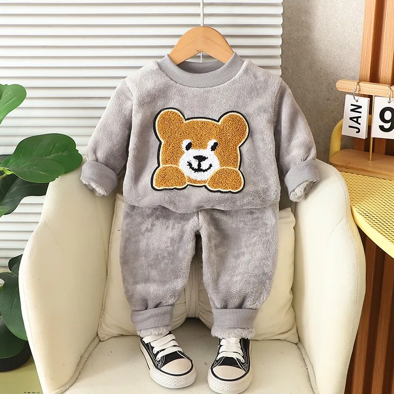 Conjuntos de ropa de casa para bebés de otoño e invierno, ropa de lana de franela con oso de dibujos animados a la moda para niños de 1 a 6 años, pijamas para niños - imagen 4