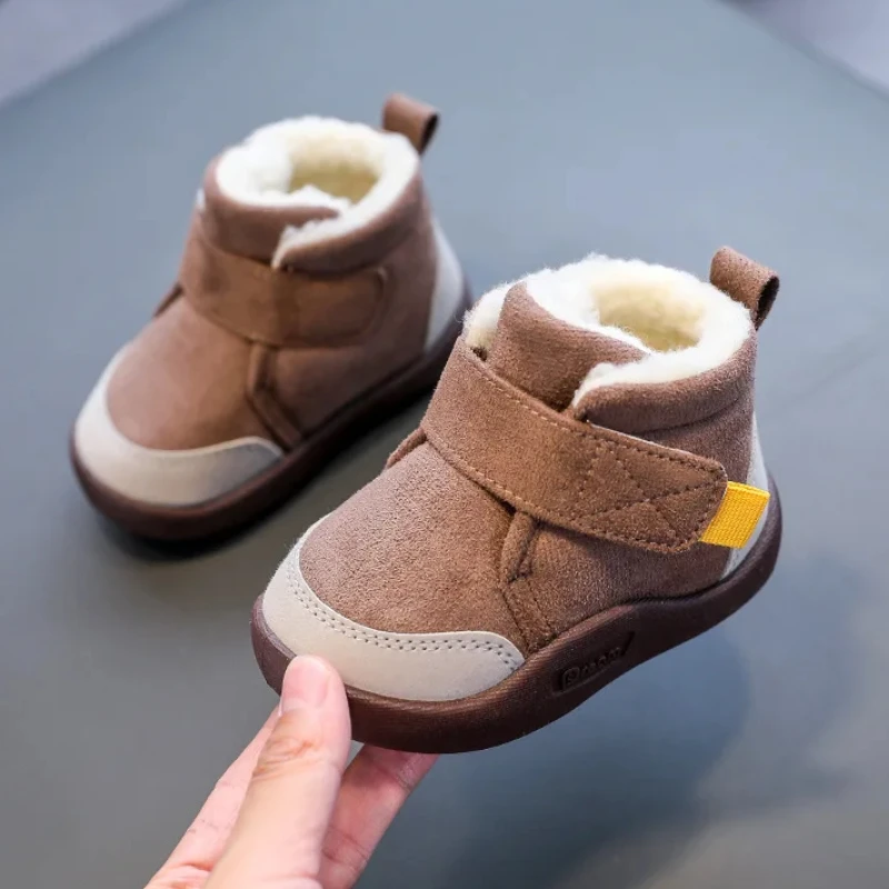 Botas de nieve antideslizantes para bebés con forro de felpa - imagen 4