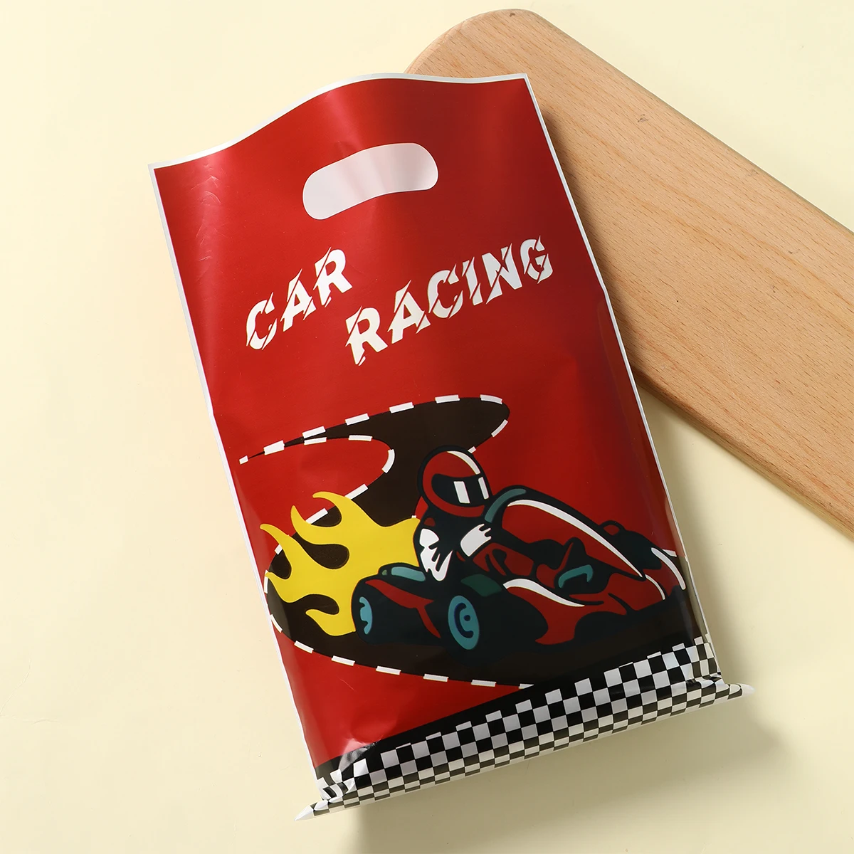 Bolsas de mano de plástico con tema de coche de carreras, regalos de dulces, regalos, regalos para niños, suministros para fiesta de cumpleaños, bolsas de galletas y dulces, 10/25/50 Uds. - imagen 4