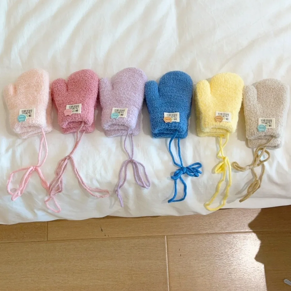 Nuevo Guantes de 0 a 3 años Color caramelo con cuerda guantes cálidos para nieve mitones gruesos a prueba de frío Otoño Invierno - imagen 4