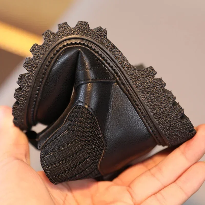 Botines antideslizantes de piel y terciopelo para niños otoño-invierno - imagen 4