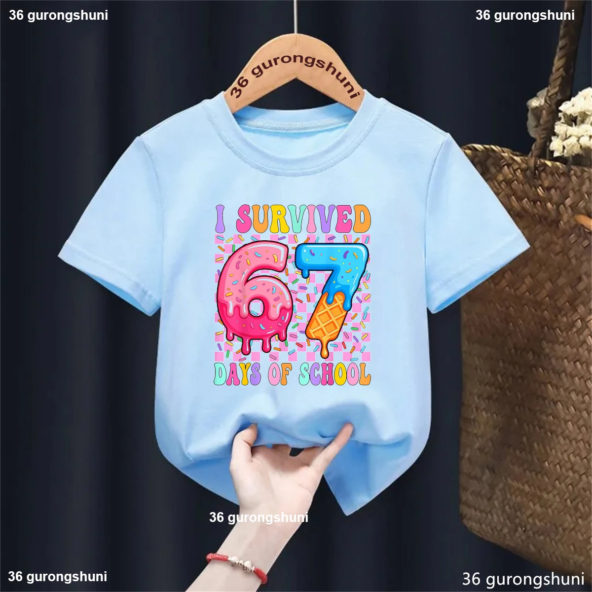 Camiseta colorida con estampado de helado sobreviví en 67 días de escuela, ropa divertida para niños y niñas, camiseta lisa de manga corta de verano - imagen 5