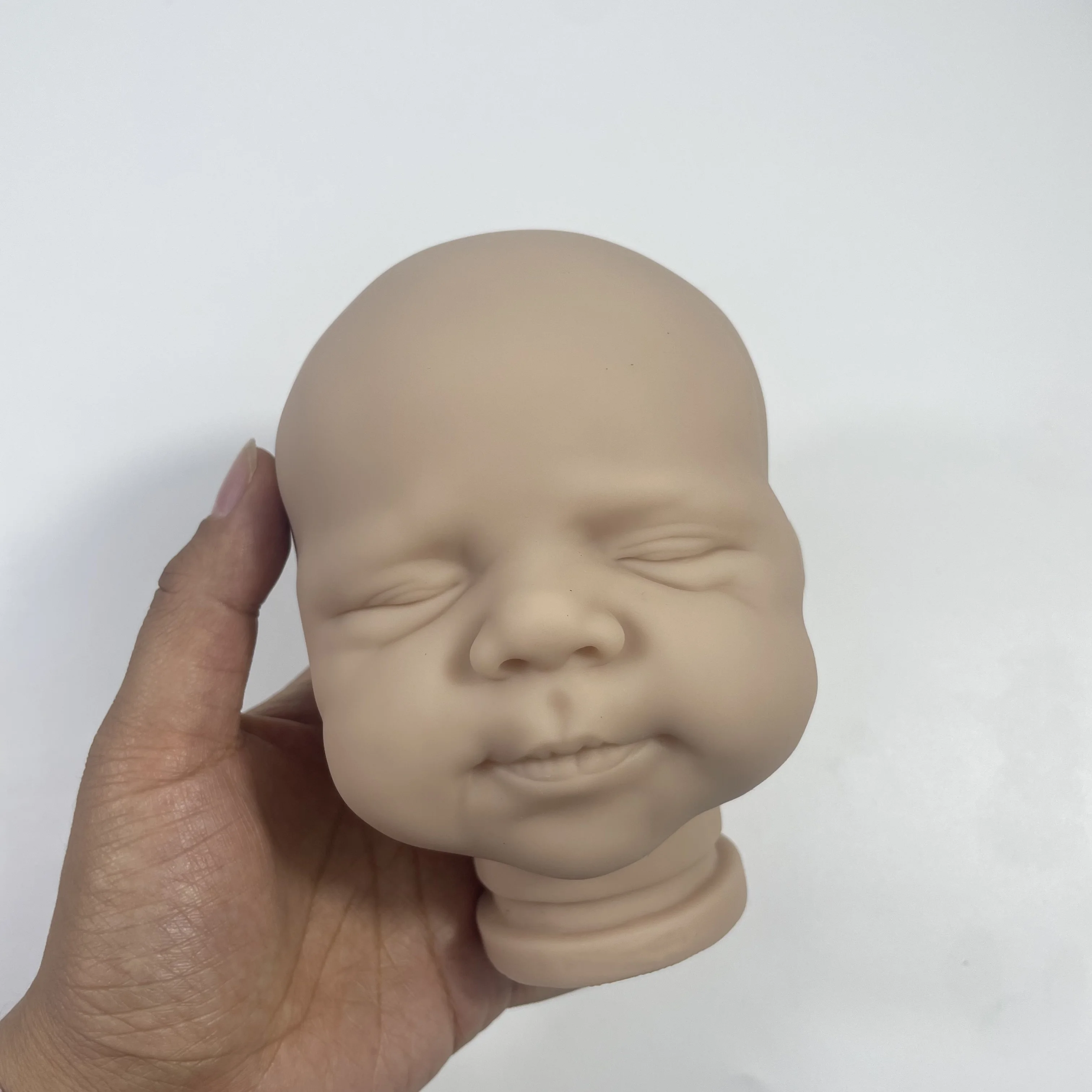 Pascale Reborn - Muñeca reborn 18 pulgadas cuerpo de tela sin pintar - imagen 4