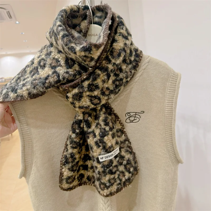 ¡Nueva bufanda rizada de lana con estampado de leopardo para mujer: textura suave y esponjosa, moderna y versátil, cálida y elegante para el invierno!