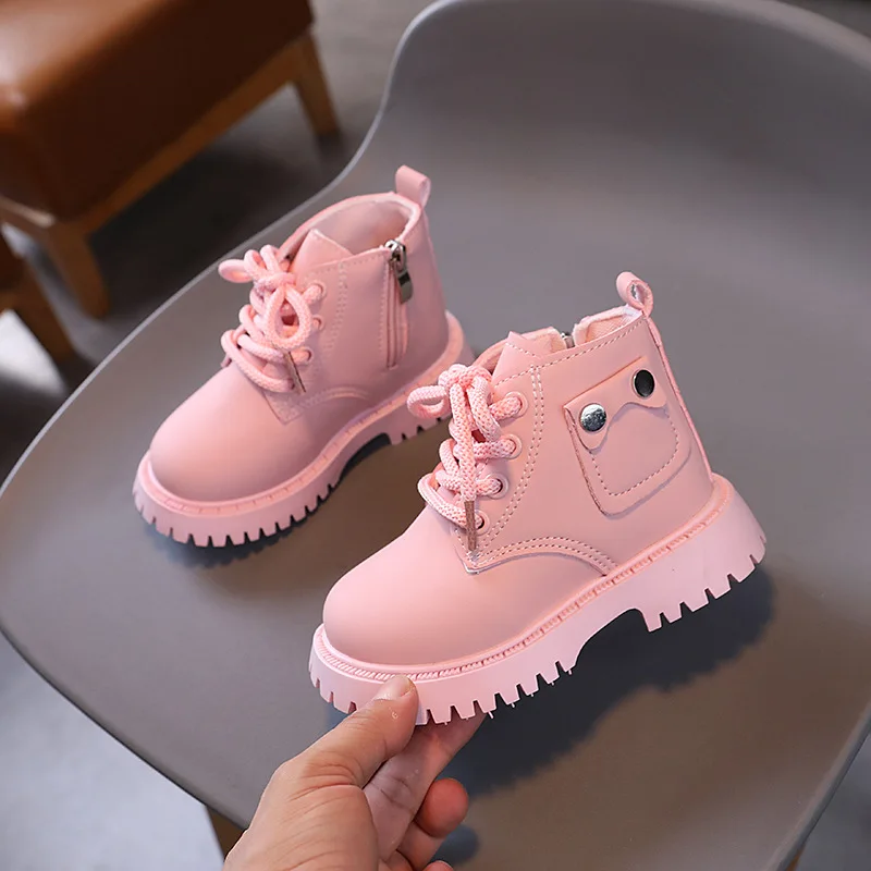 Nuevos zapatos informales de invierno para niños, botas Martin impermeables de cuero, botas Martin cálidas de felpa antideslizantes a la moda para niños - imagen 3