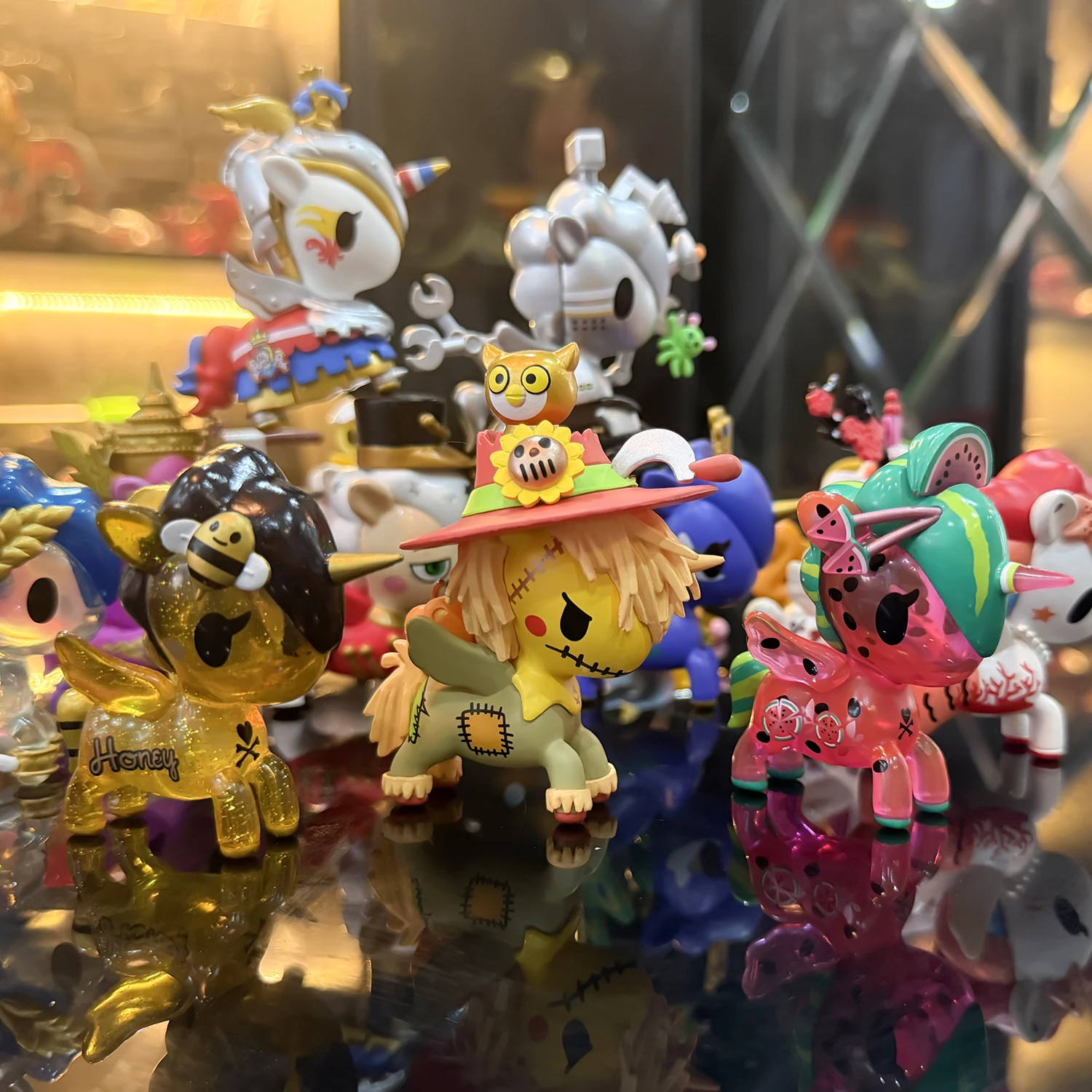 Caja sorpresa unicornio y caballo: figuras coloridas para regalo - imagen 2