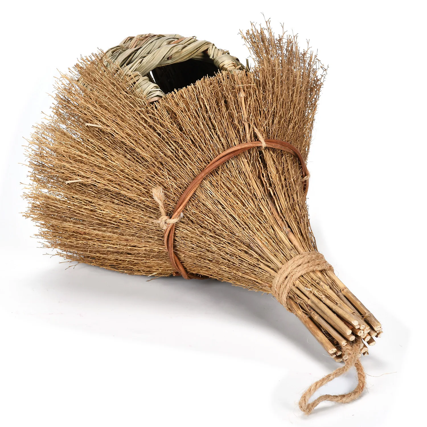 1 Uds. Nido de pájaro tejido de hojas de bambú hecho a mano, casa de ave de heno de caña natural, nido de pájaro colgante creativo, decoración de jardinería al aire libre - imagen 3