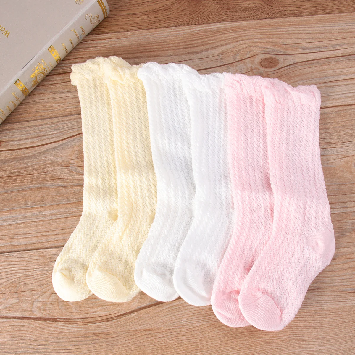 Calcetines largos antimosquitos para bebé, medias transpirables de malla de algodón suaves antideslizantes para niños pequeños de 0 a 1 años, colores surtidos, 3 uds. - imagen 5