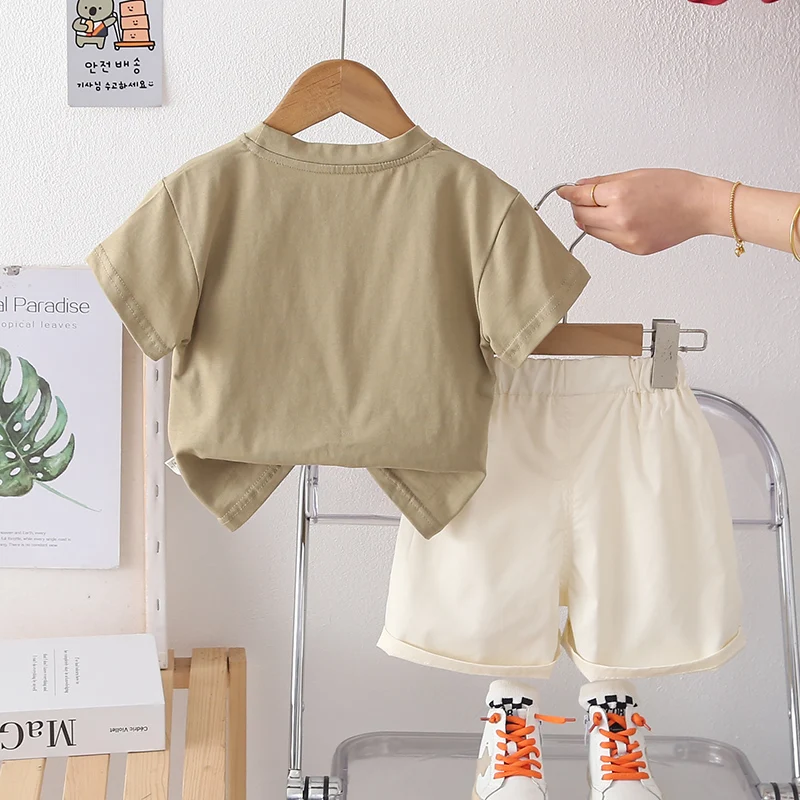 Conjunto verano bebé camiseta ligera manga corta y pantalón corto - imagen 2
