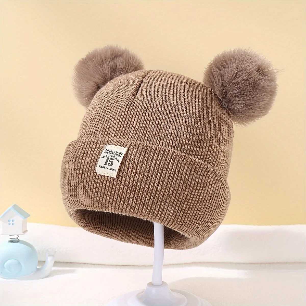 Gorro de lana tejido color liso para bebé con pompón – Cálido invierno - imagen 3