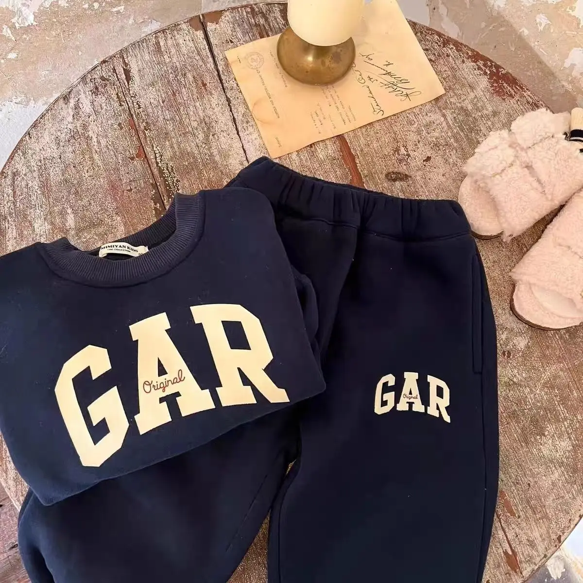Conjunto acolchado de sudadera y pantalón para niños - imagen 5