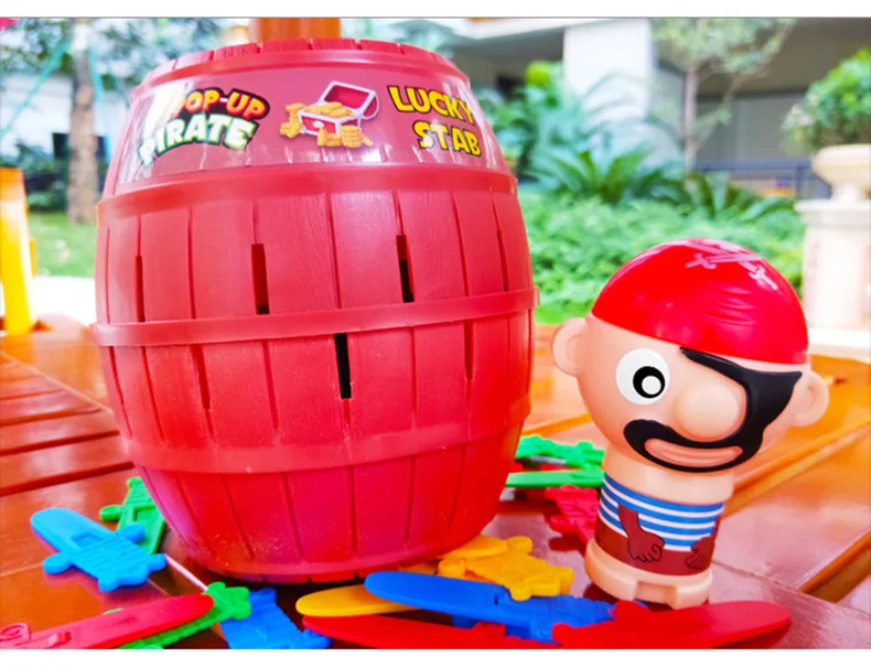 Juguetes pirata para niños: Barril, cubo saltarín y espada divertida - imagen 4