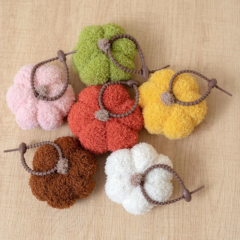 Kawaii peluche calabaza – Colgante suave para mochila - imagen 3