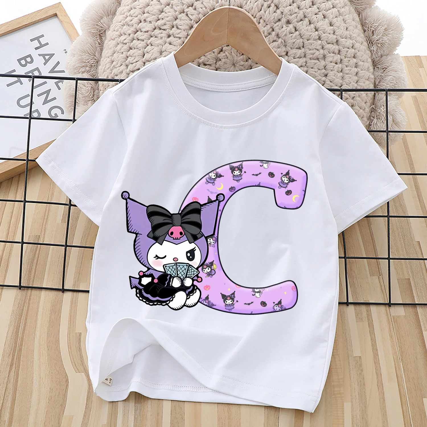 Camiseta Kuromi para niños, camiseta con letras de A-Z, ropa de verano con cuello redondo, ropa informal de manga corta blanca a la moda para niños, regalo - imagen 3