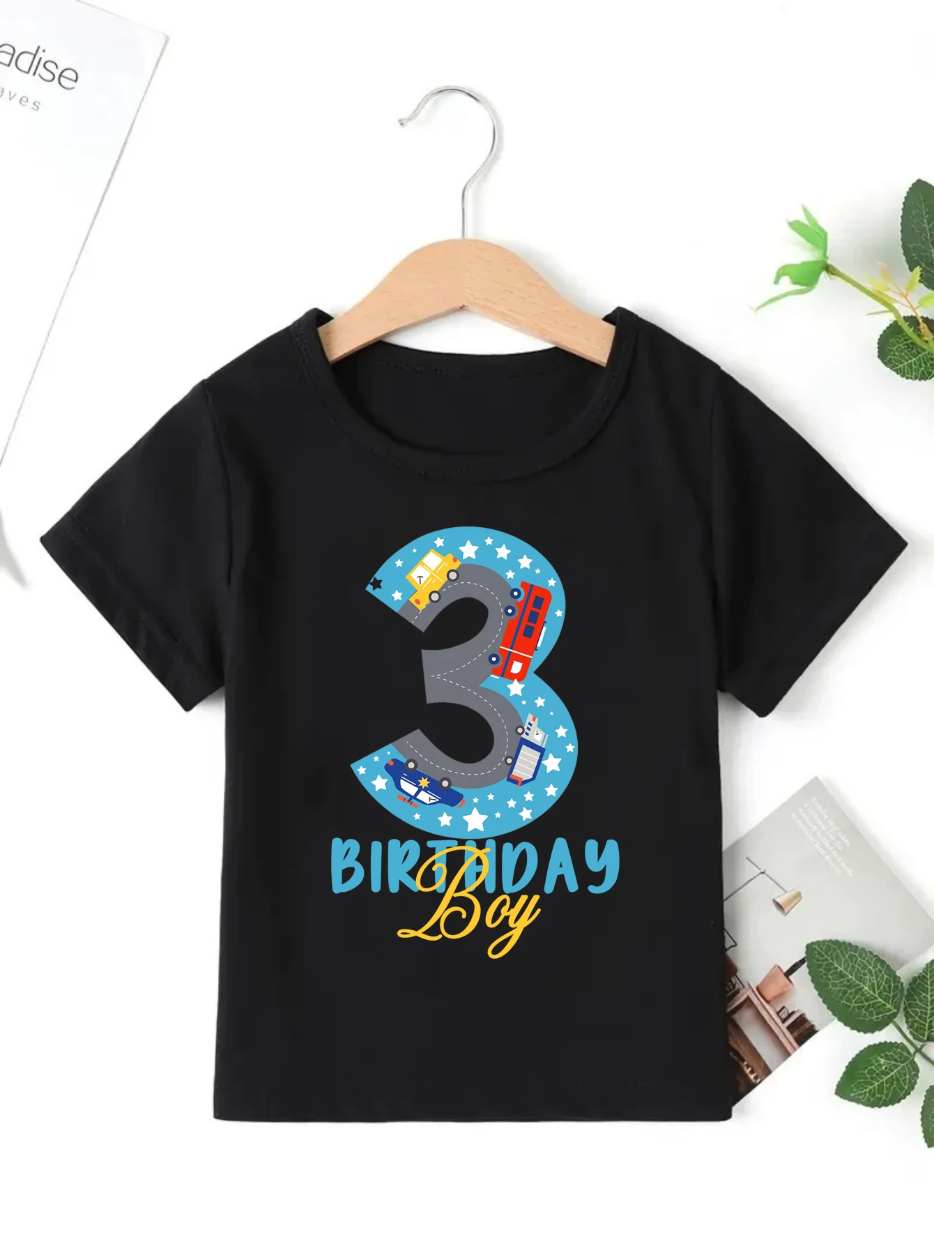 Camiseta con estampado de autobús y camión de bomberos para niño, camiseta de cumpleaños para niño, solo un niño que ama los coches, ropa Kawaii para niños