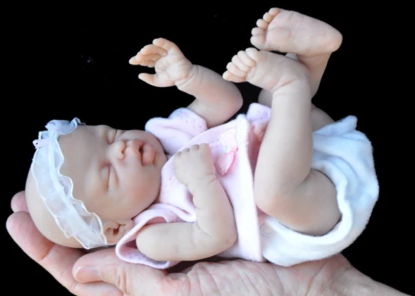 NPK-Kit de piezas de muñeca en blanco DIY sin terminar, Mini muñeca Reborn Katie, prototipos realistas de tacto suave, 10 pulgadas - imagen 3