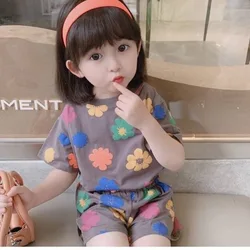 Conjunto de verano floral para niña: camiseta y pantalón corto