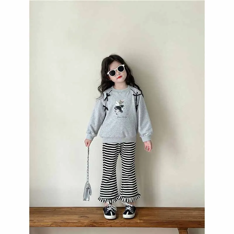 Chándal infantil de sudadera con pantalones a rayas para niña - imagen 4
