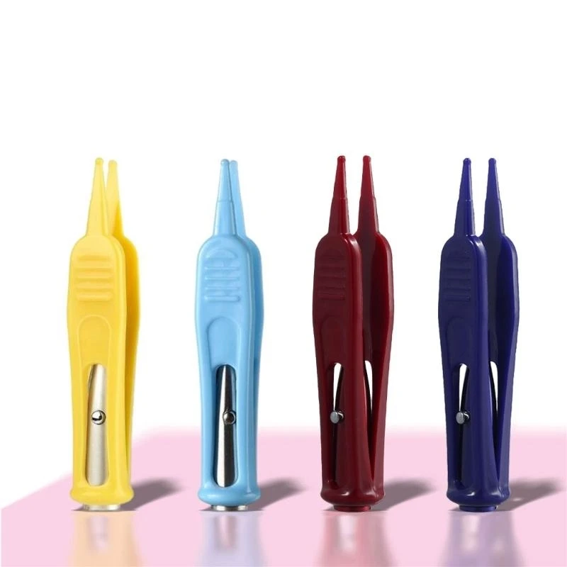 M76C Innovadora herramienta limpieza nasal para bebés con removedor clip booger iluminado ligero - imagen 2