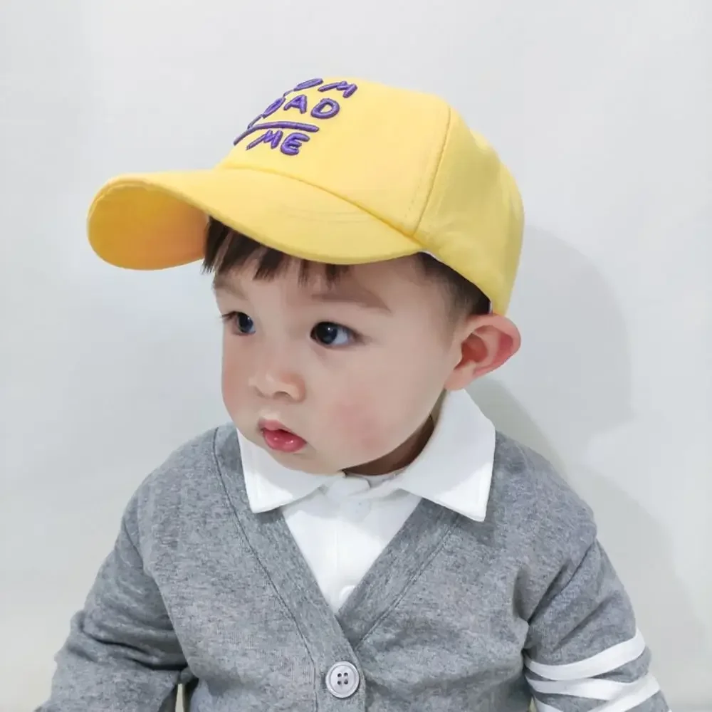 Regalos MOM + papá = ME gorras de béisbol bordadas Linda gorra para niños de primavera y otoño sombreros de protección solar ajustables para niños y niñas - imagen 4