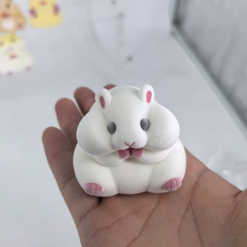 Peluche hámster noctilucente suave – Juguete coleccionable - imagen 2