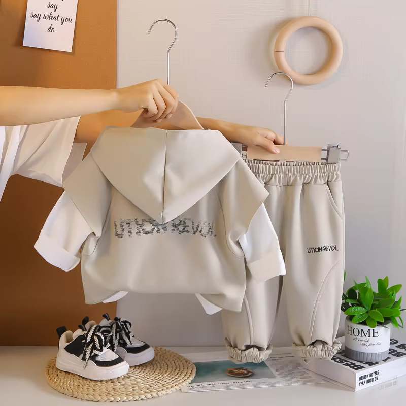Conjunto infantil chaleco con capucha y camiseta para niños - imagen 4