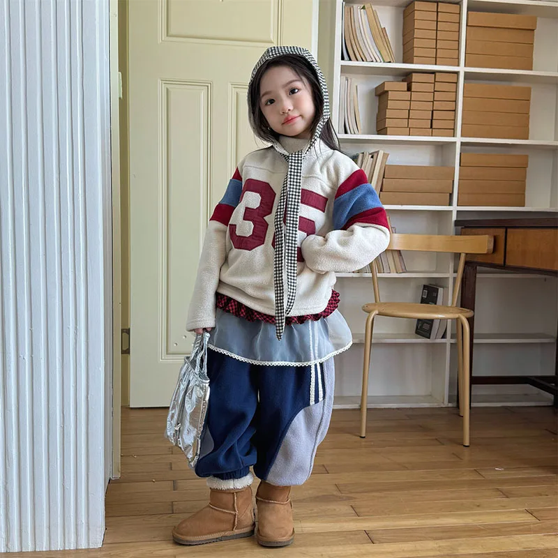 Sudaderas con capucha para niños de 1 a 6 años, Tops Beige a la moda para niñas, camisetas infantiles de otoño a la moda - imagen 3