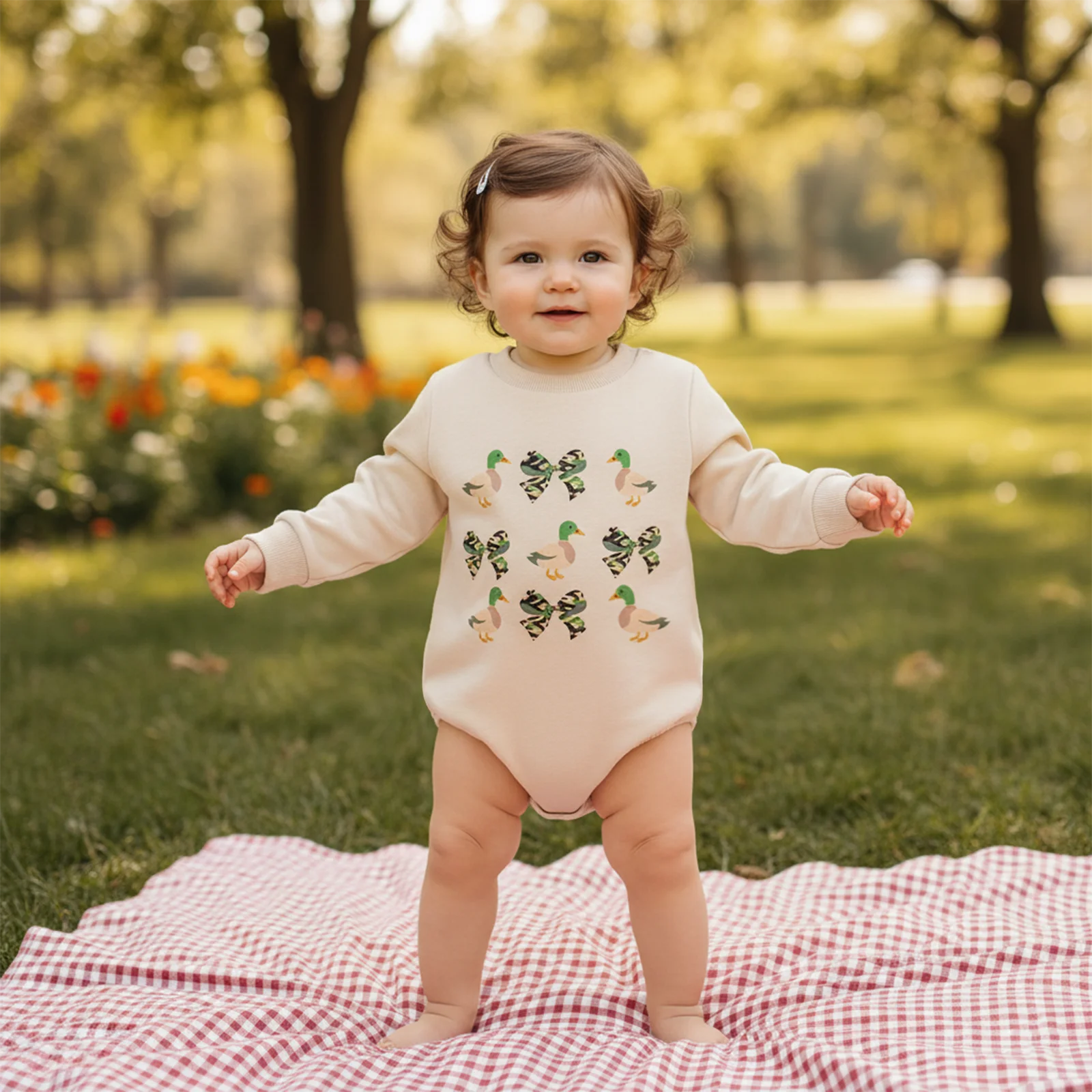 ViSgogo Mamelucos para bebé niña Otoño Manga larga Cuello redondo Camuflaje Mono con estampado de lazo de pato - imagen 3