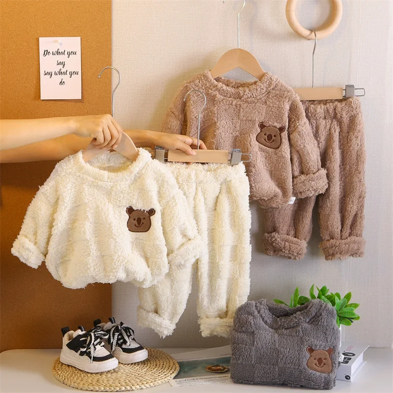 Pijamas de lana para niños: conjuntos cálidos de invierno con dibujos - imagen 2