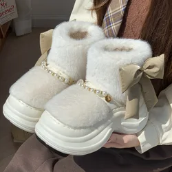 Botas de nieve con mariposa para niña – Suave y antideslizante