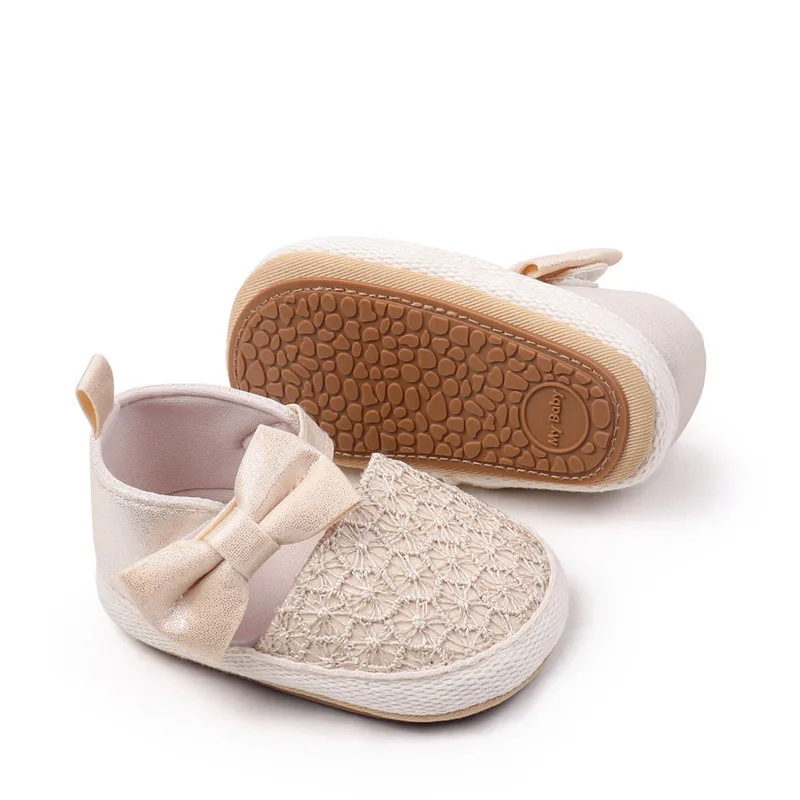 Nuevos zapatos de bebé, bonitos zapatos de cuna con lazo, suela de goma suave, primeros caminantes para niñas recién nacidas - imagen 4