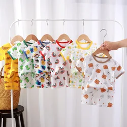 Conjunto de verano para bebé con camiseta y pantalón corto estampado