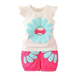 Conjunto chaleco floral y shorts de algodón para niño