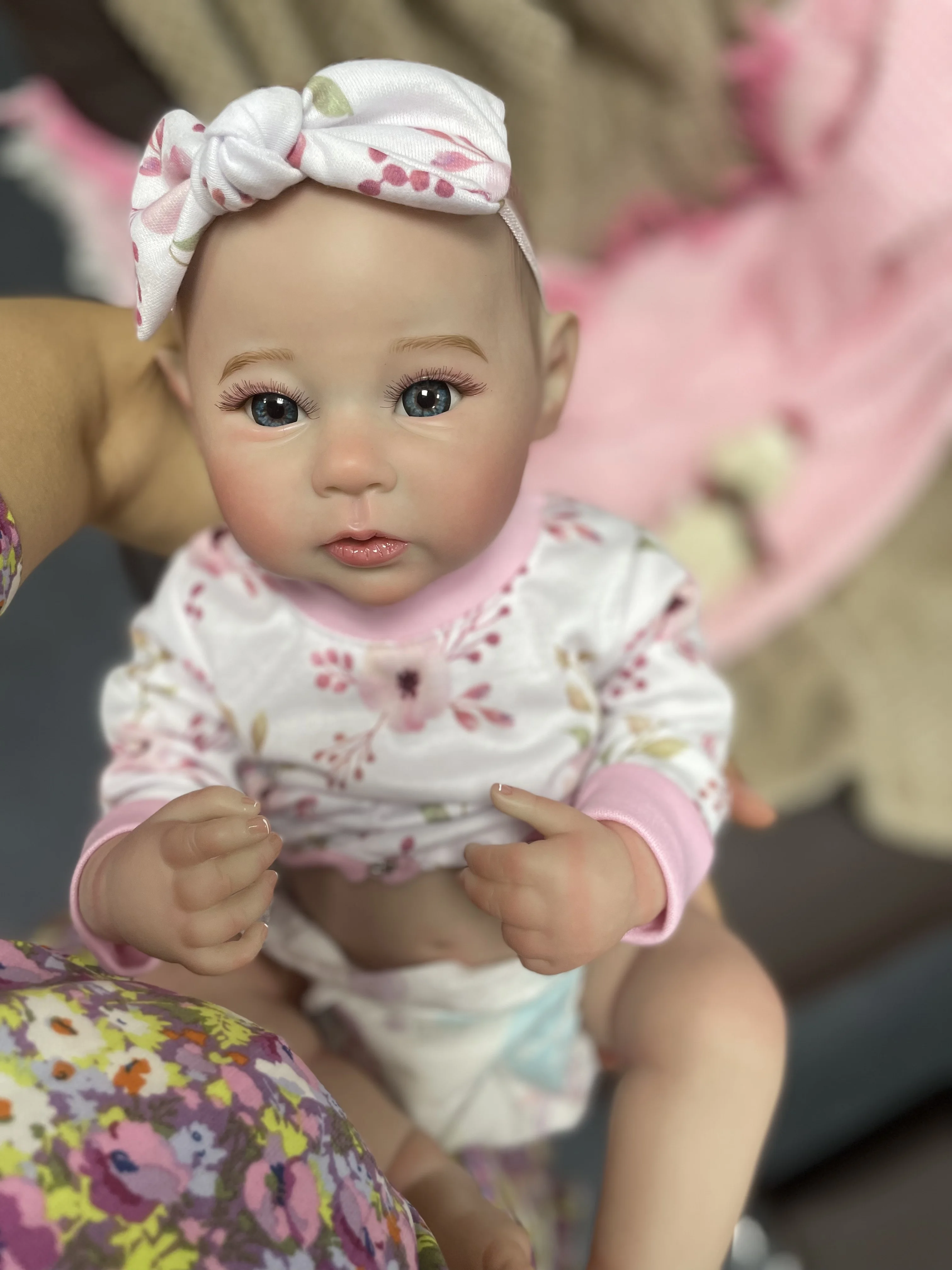 Muñeca reborn realista de vinilo y silicona – Acabado artesanal