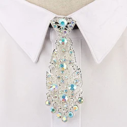 Corbata de cristal con personalidad – Diseño corto metálico para ceremonia