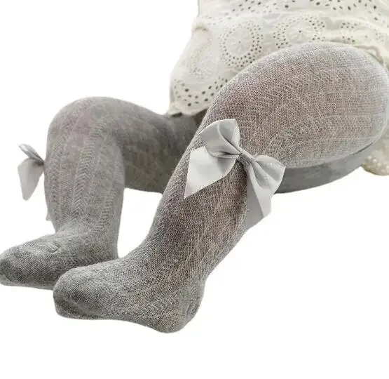 gray mesh bow