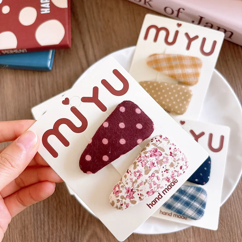 Nuevo estilo coreano dulce versátil tela triangular Clip de pelo a cuadros para niños Clip BB dulce lindo Floral niñas flequillo horquillas