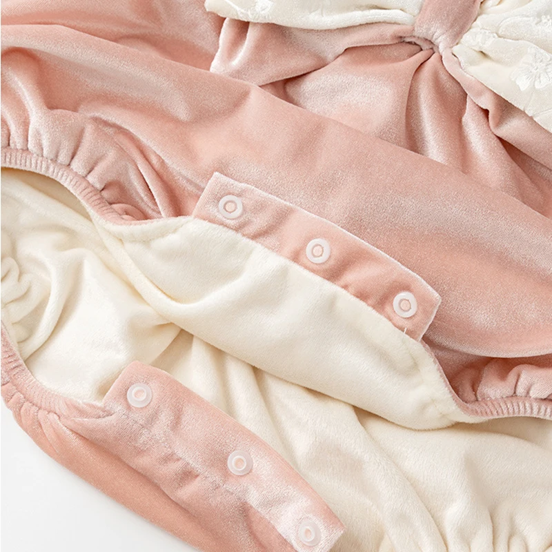 Ropa de Otoño Invierno para niñas recién nacidas, mono de princesa de lana de encaje con bonito lazo rosa + monos con banda para el pelo, ropa de Boutique para bebés BC854 - imagen 4