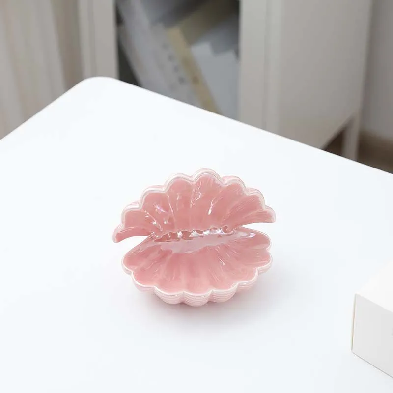 pink Shell shaped