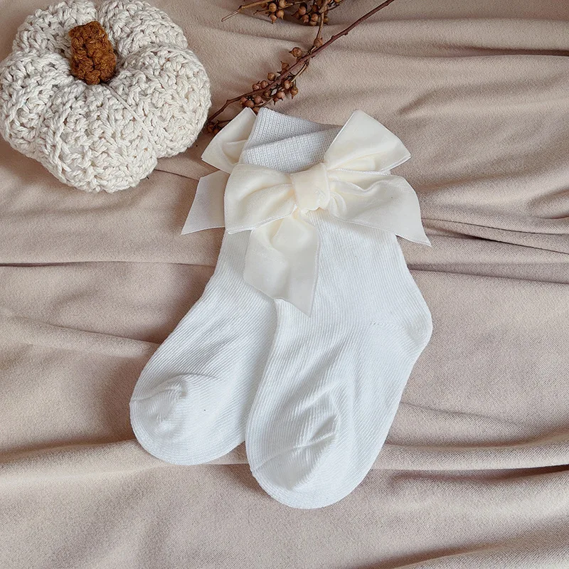 Nuevos calcetines de invierno y otoño para niñas con lazos grandes, calcetines tobilleros de algodón para niños pequeños, bonitos calcetines cortos de Navidad para 0-5 años - imagen 5