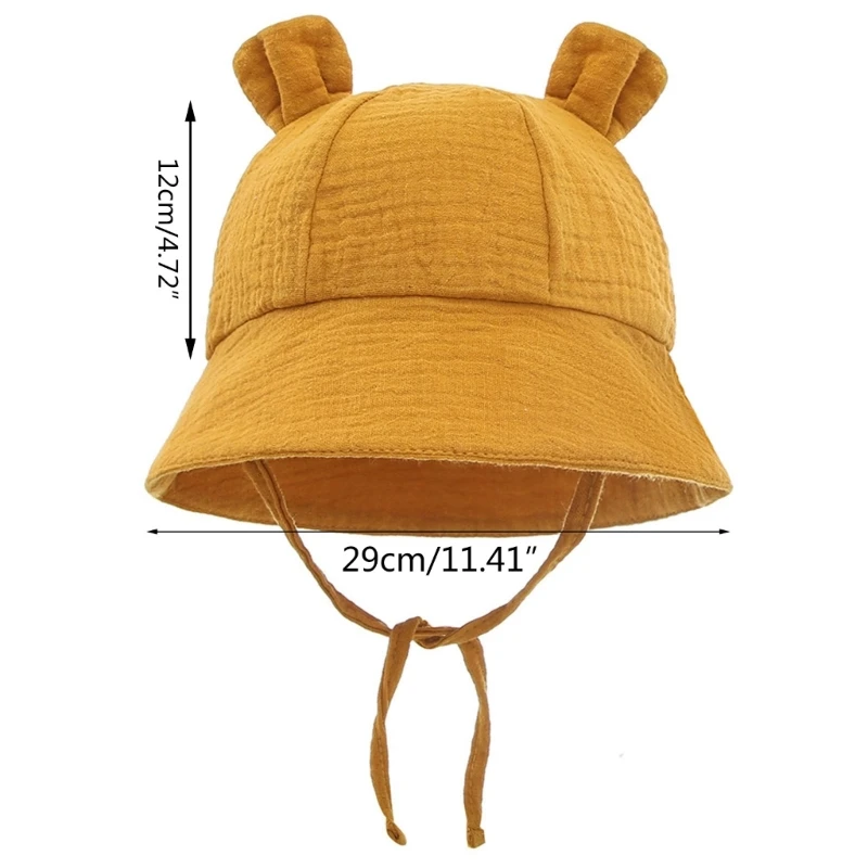 Sombrero bebé en uso - protección UV