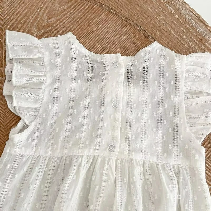 Mono de encaje blanco para recién nacida con gorrito - imagen 3