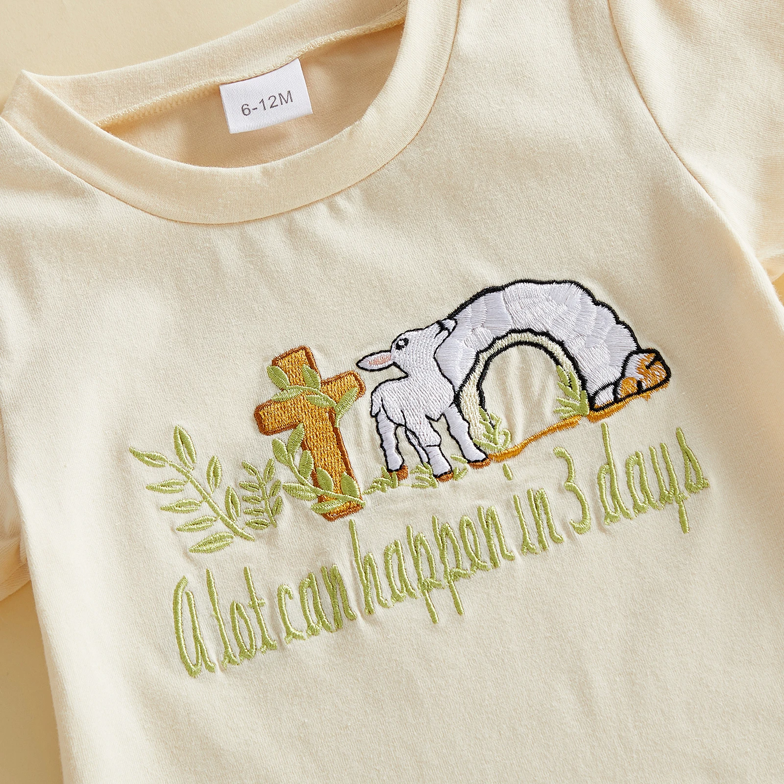 Conjunto bebé primavera: camiseta y shorts de algodón bordado - imagen 4