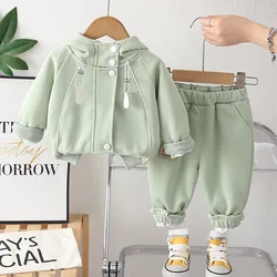 Conjunto para bebé: chaqueta con capucha y pantalones