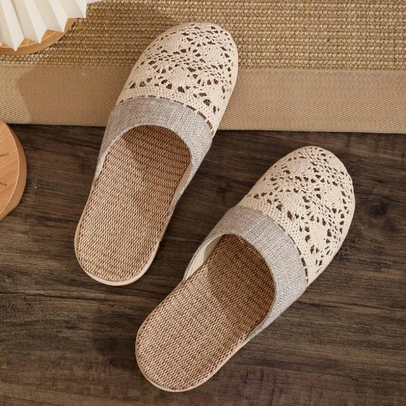 Zapatillas de lino para interior para mujer, zapatos antideslizantes, ligeros, transpirables, de encaje, para el hogar, primavera y verano, 2025